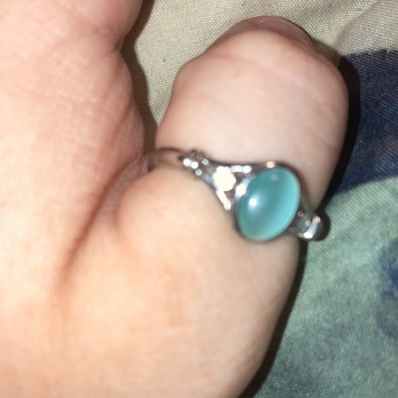 ring - Picture 3 of 3